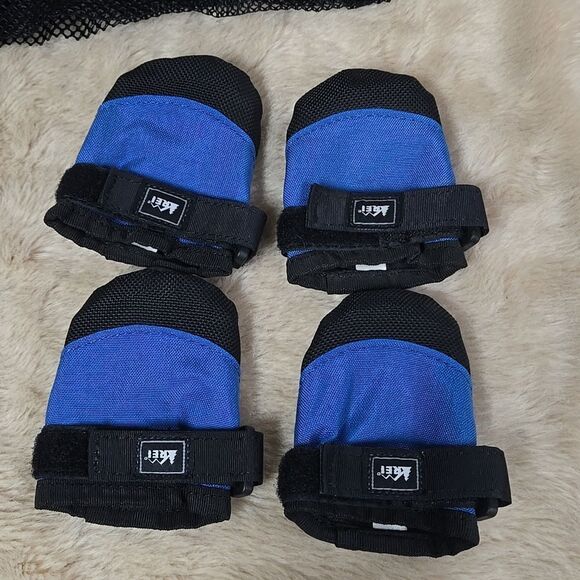 REI DOG BOOTS, SIZE MEDIUM,  NEW! - Picture 5 of 7